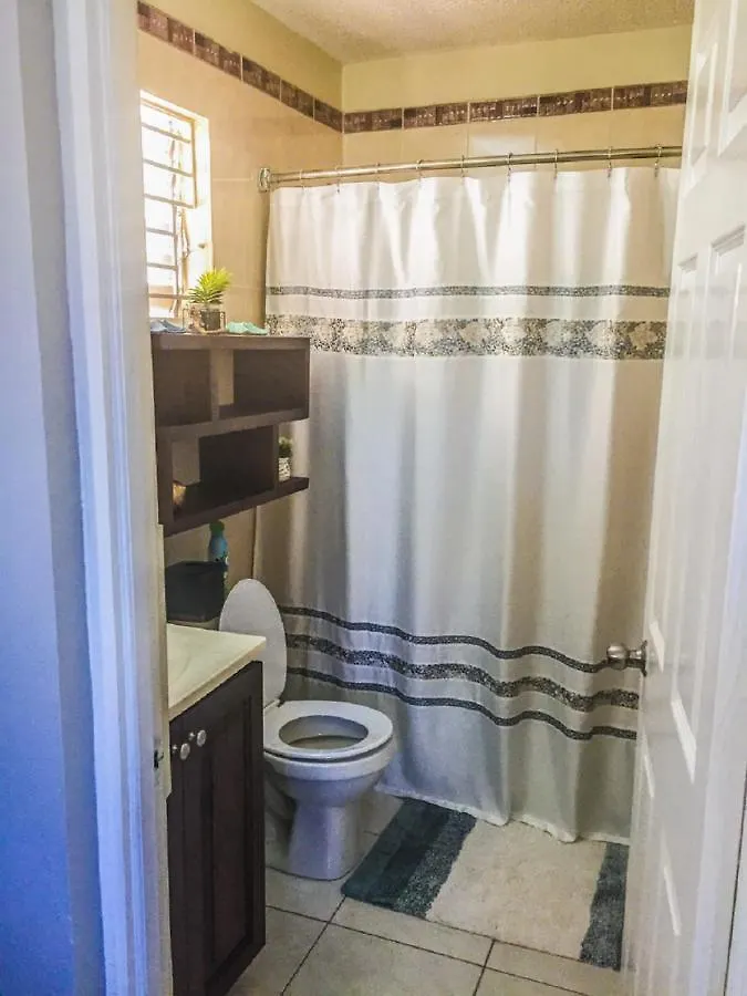 Apartmán Book A Cozy Getaway: Near Bob Marley Museum Kingston